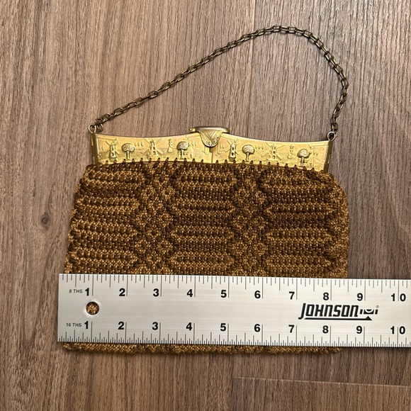 Vintage 1940s brown knit Gold Chain Clutch - Picture 3 of 5